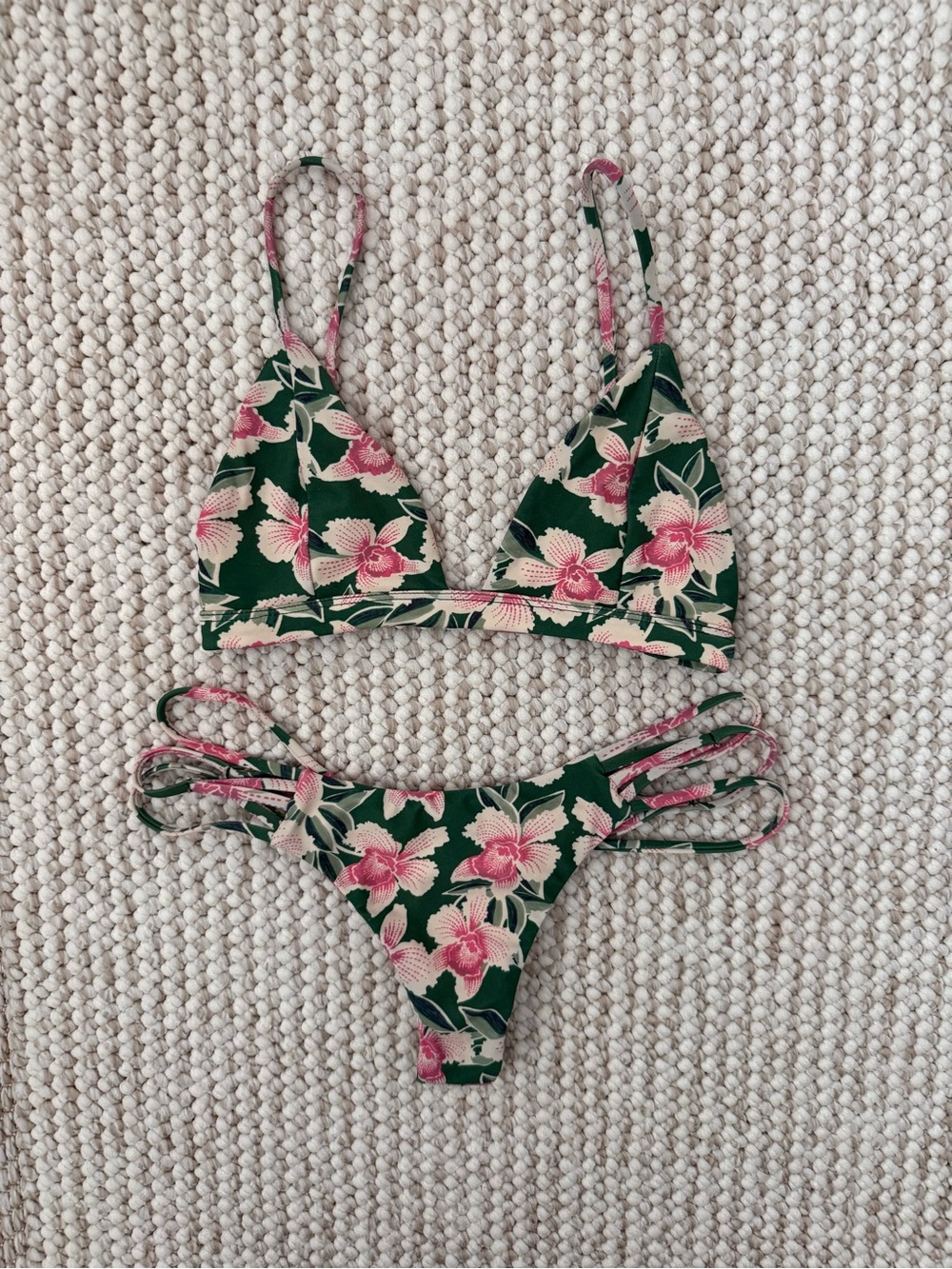 Benoa Waikiki set